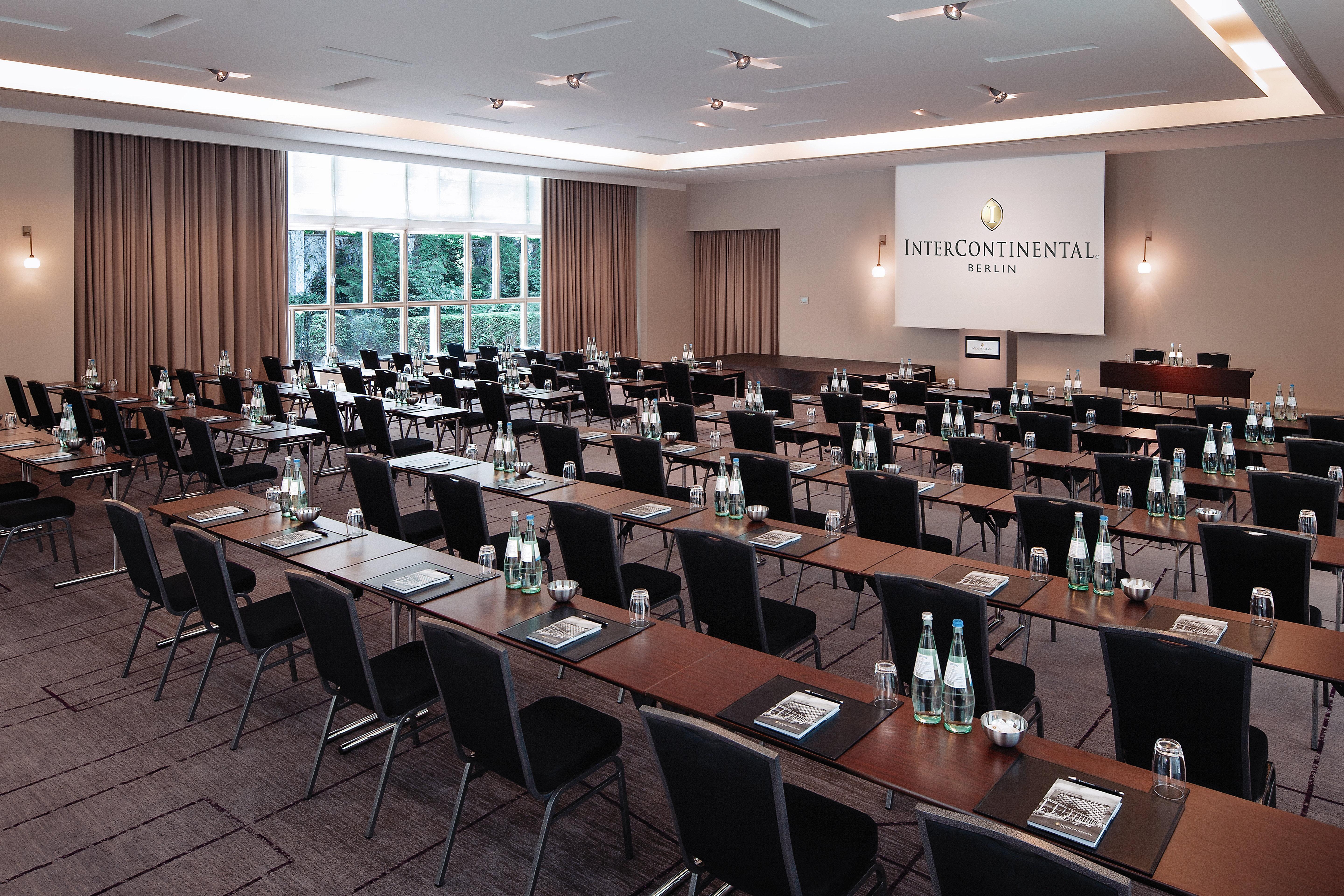 Intercontinental Berlin By Ihg Hotel Bagian luar foto InterContinental Berlin