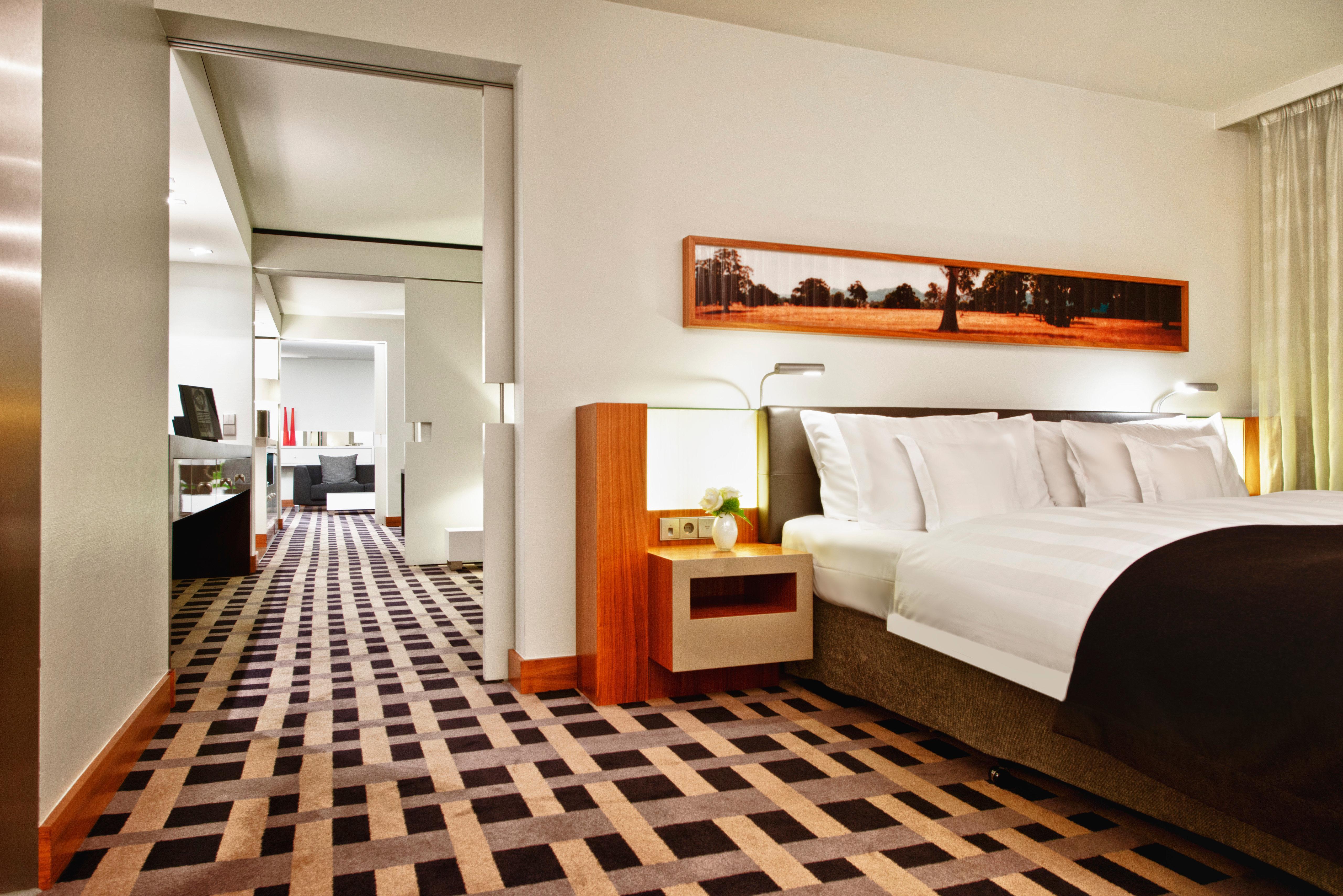 Intercontinental Berlin By Ihg Hotel Bagian luar foto A room at the hotel