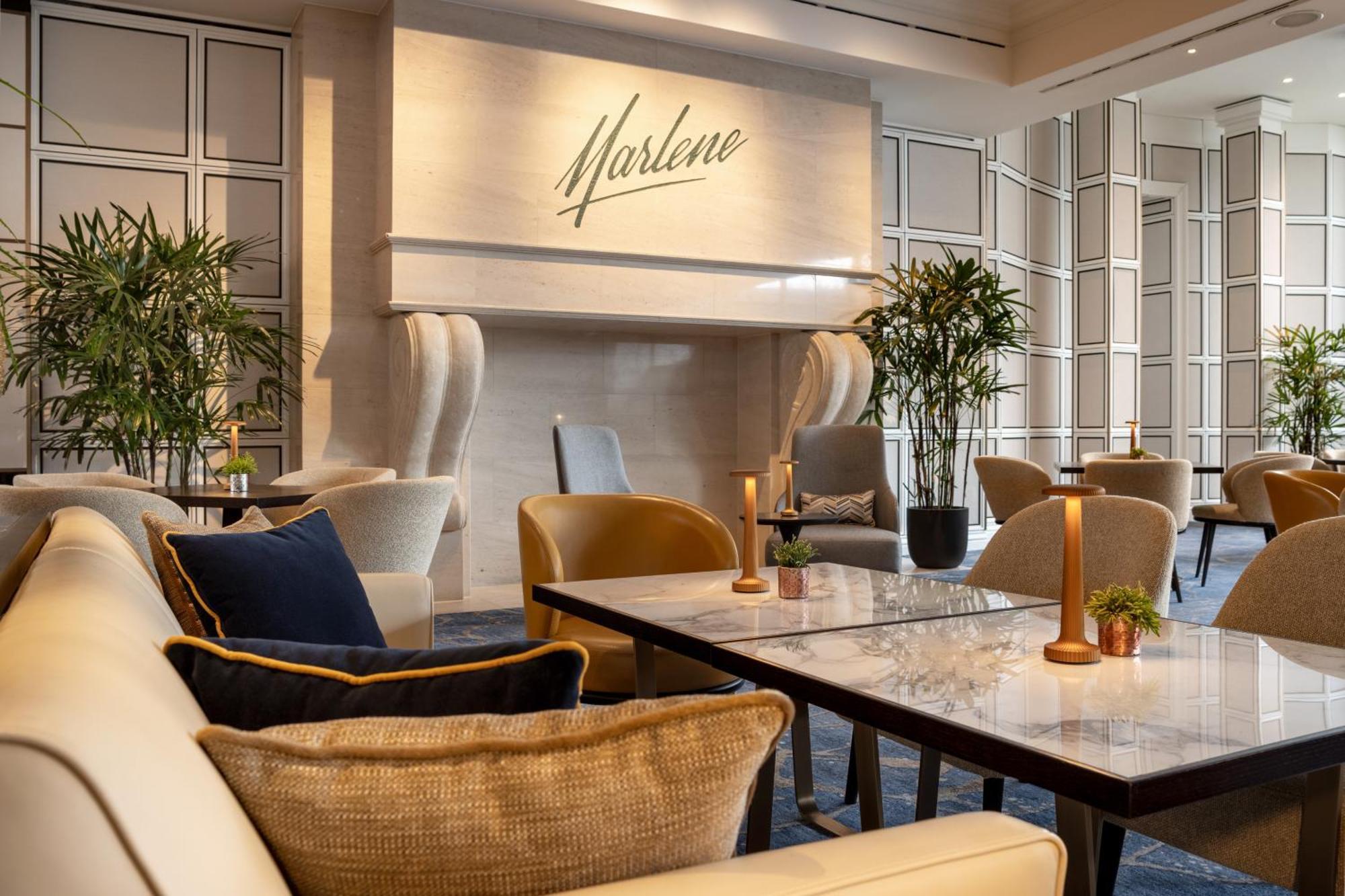 Intercontinental Berlin By Ihg Hotel Bagian luar foto Madane